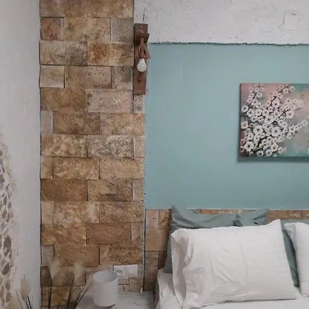 Apartament Anatoli In Front Of The Mesongí