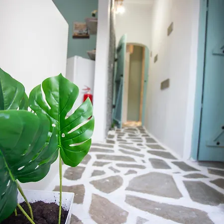 شقة Anatoli In Front Of The *